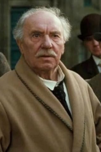 Greystoke: The Legend of Tarzan, Lord of the Apes [Ralph Richardson]